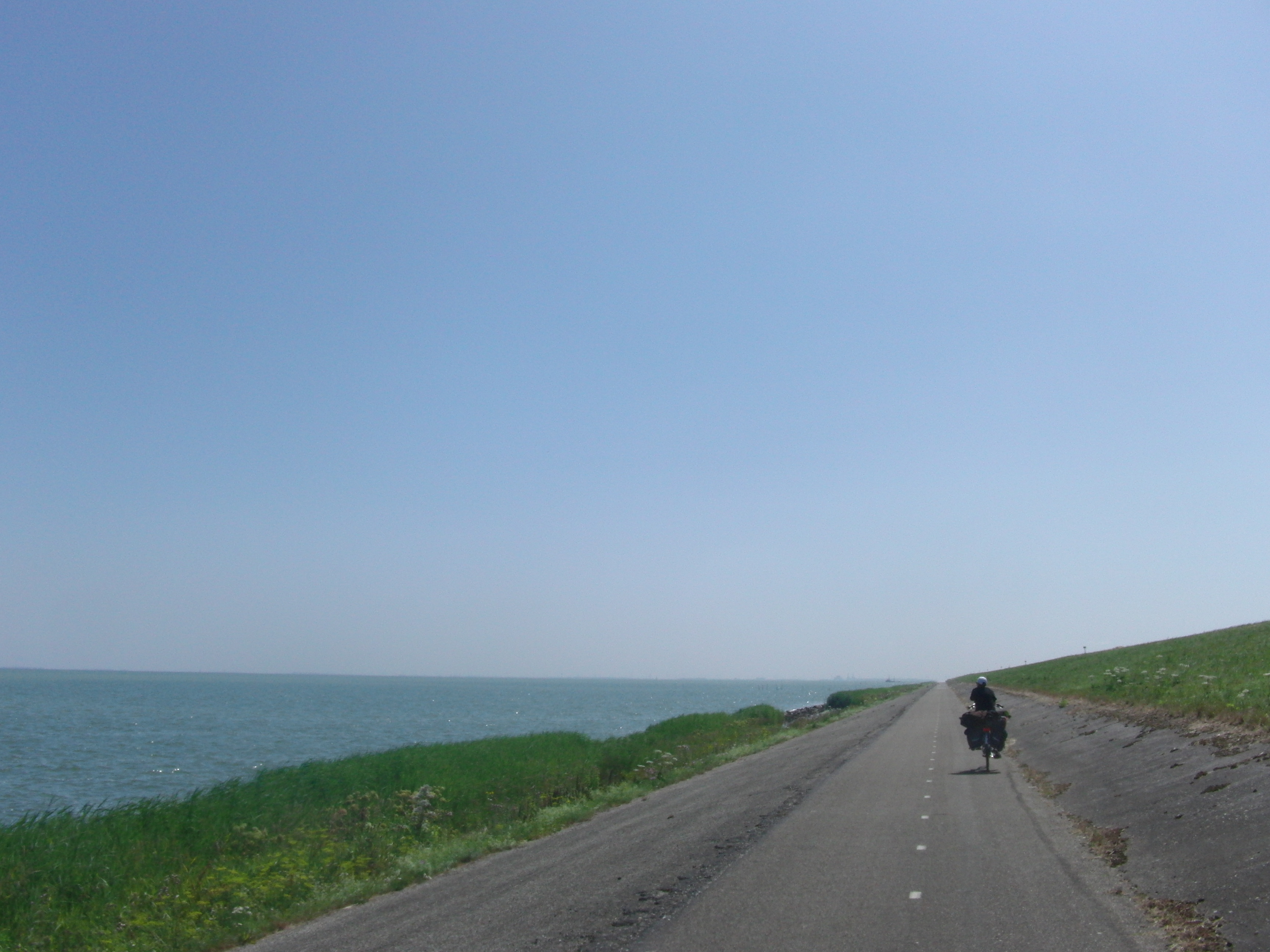 Holanda en bici: el dique de los 30 kilómetros